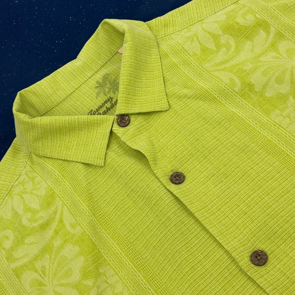 Tommy Bahama Camp Shirt Mens XL Lime Green Silk Floral Pineapple Button Up